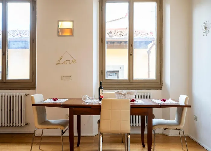 Duomo View And Hammam Apartment Florence