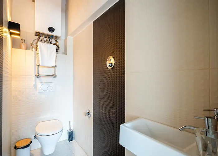 Duomo View And Hammam Apartment *