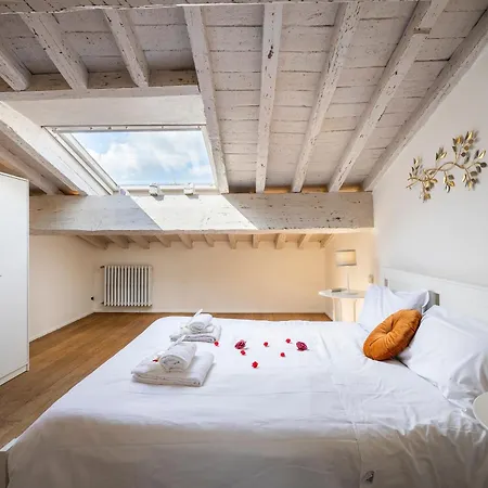 Duomo View And Hammam Апартаменты Флоренция