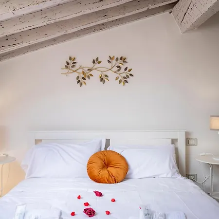 Duomo View And Hammam